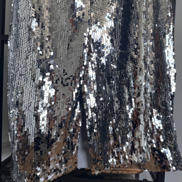 NTW Rhode strapless silver pailette sequin dress. - Picture 6 of 8